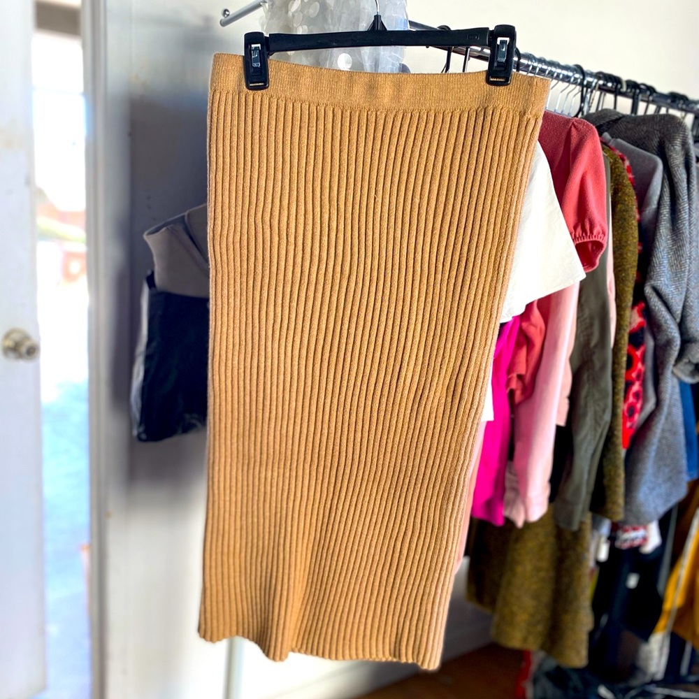 Tan Ribbed Maxi Skirt
